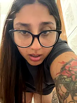 croftsmila live sex cam