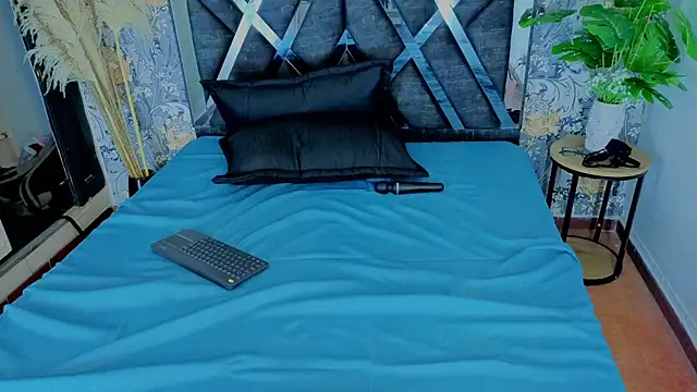 hinata_itachi live sex cam