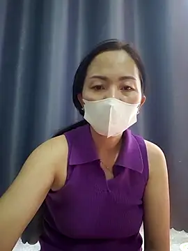 Baby-sexytits18 live sex cam