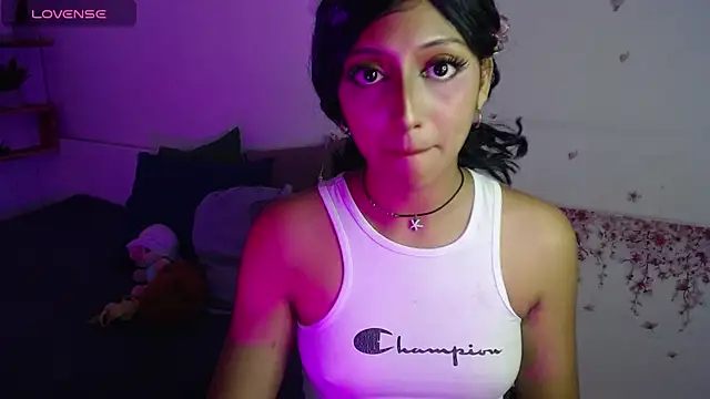 Emily_SoftSavage's cam snapshot