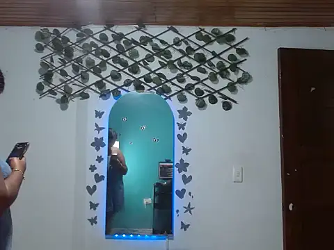 Ebony_luna's cam snapshot