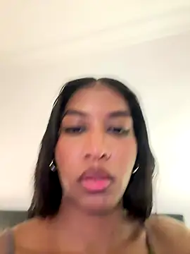 IamCrystal2 live sex cam