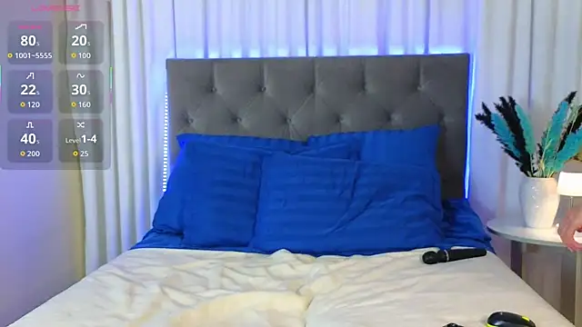 Ariana_Petite live sex cam