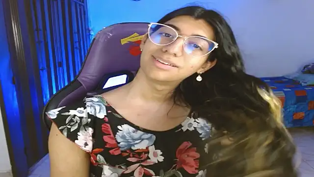 engielphoenis14 live sex cam