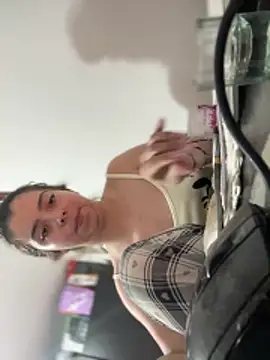 Cloew_Marz live sex cam