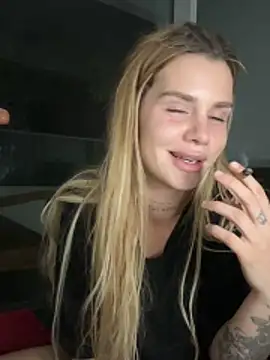 EmiliaCatalina live sex cam