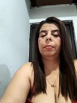 gata_salvaje1 live sex cam