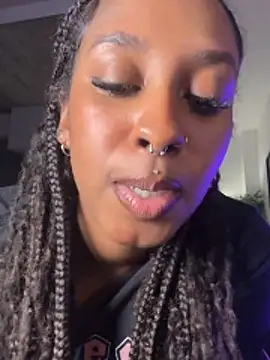 Your_Paris live sex cam