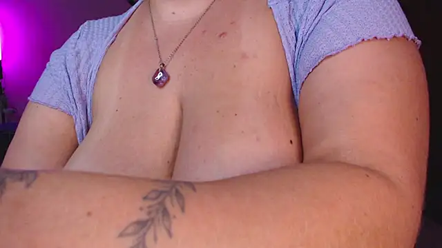 lannasantiago live sex cam