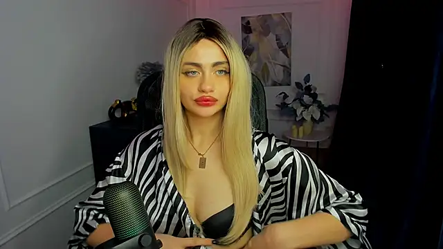 LeslieMineg live sex cam