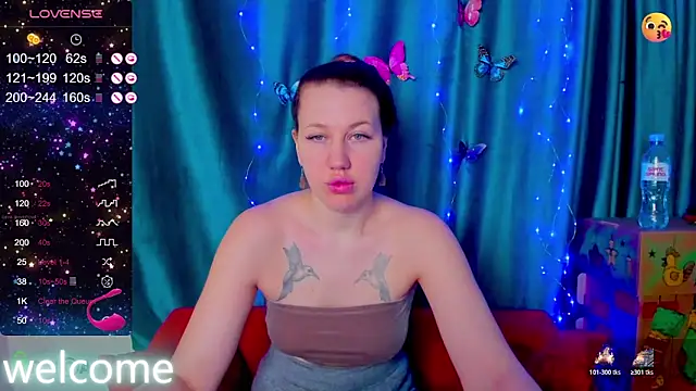 LillyRayRay's cam snapshot