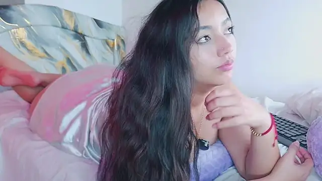 EmmaDembers's cam snapshot