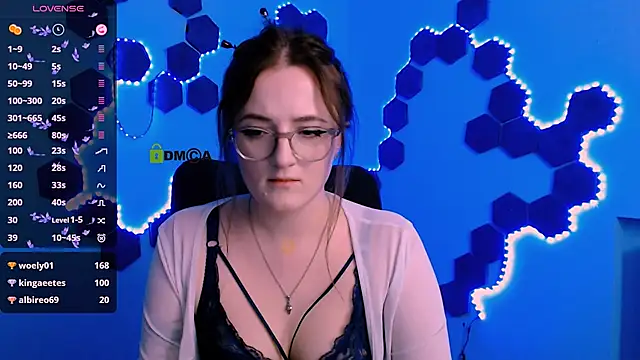 luna_berryy live sex cam