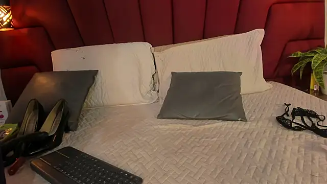 LadyLuminary live sex cam