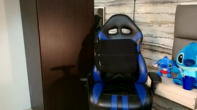 Lovers_21's cam snapshot