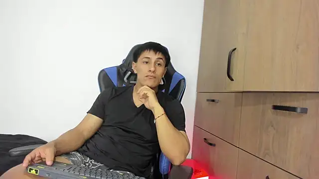 dorman_boy live sex cam