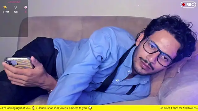 Nicholasrodrii live sex cam