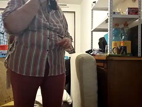 Samantha_Squirt@xh live sex cam