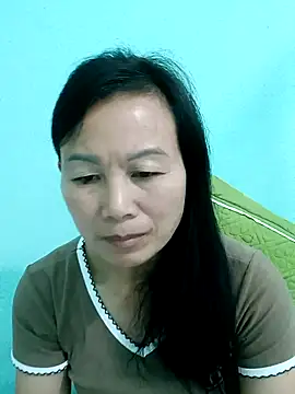 Lili-123k live sex cam