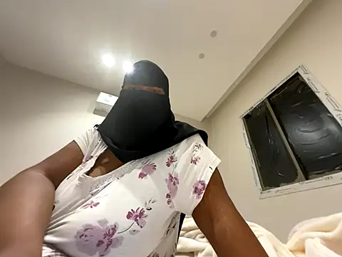 Submissive_Arab live sex cam