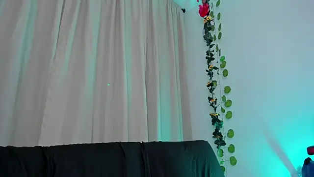 Michell_pineda live sex cam