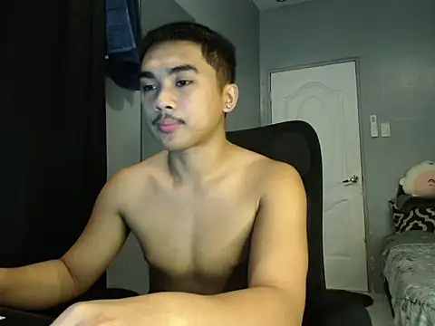 pinoyAdrianneXXX live sex cam