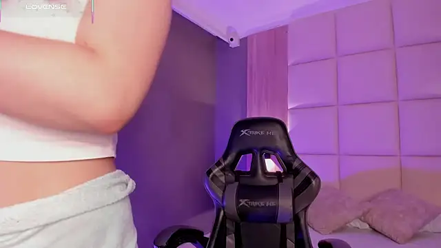 emma_fhox live sex cam