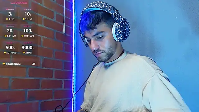 Leandro_valenzuela live sex cam