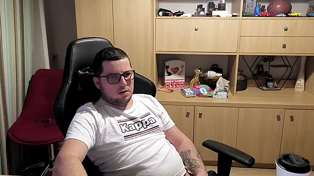 kevinnlovelly's cam snapshot