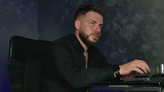 juliusmasters live sex cam