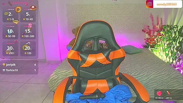 babyhotstar1's cam snapshot