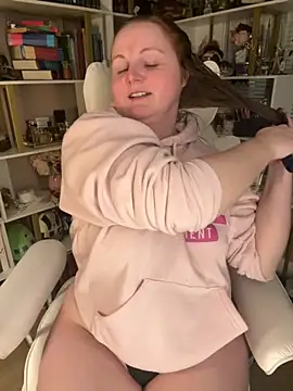 GingerSnap33 live sex cam