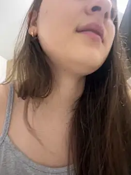 Valentina_ro live sex cam