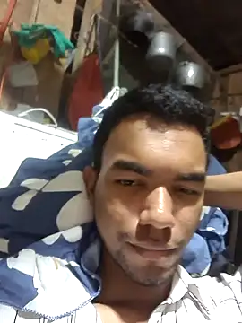 Reynold2608 live sex cam