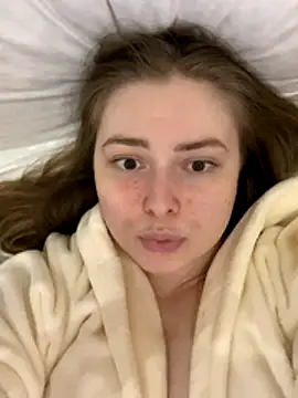 DeniMilkyyyyy live sex cam