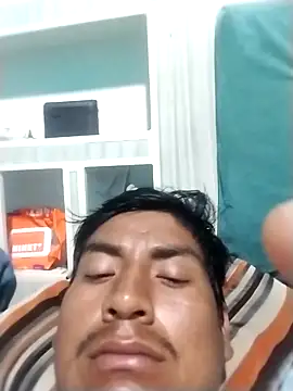 Ruizito27e's cam snapshot