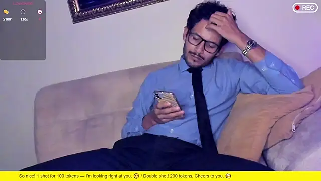 Nicholasrodrii live sex cam