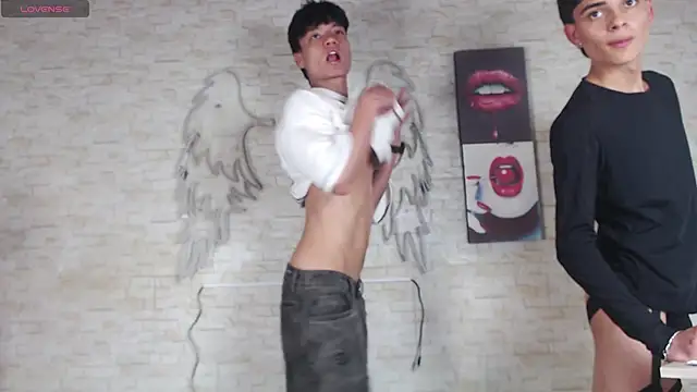 axel_milo_kairo_and_noa live sex cam