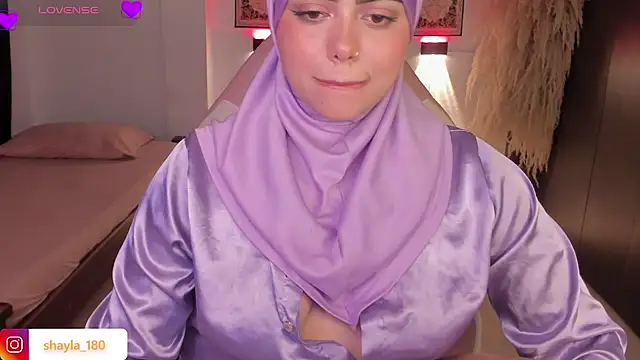 shayla_18's cam snapshot