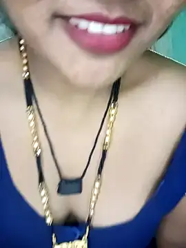 Rashmi_011 live sex cam