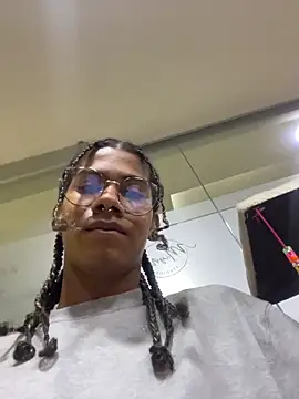 Maxim-Walker live sex cam