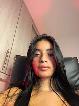Laura_fernandezII live sex cam