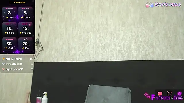 Danielaa_a live sex cam