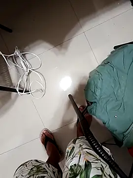 Gallo001 live sex cam