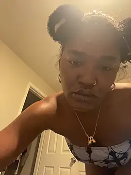 LelaniRose live sex cam