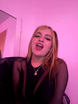 kira_velour's cam snapshot