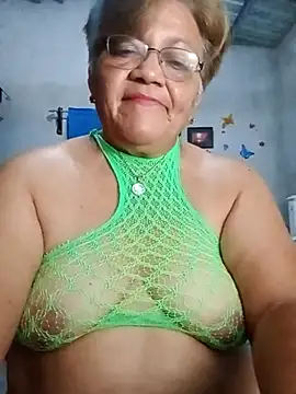 Madrastrahot69 live sex cam