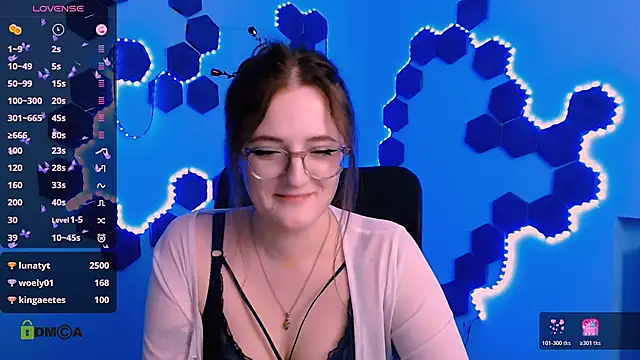 luna_berryy live sex cam