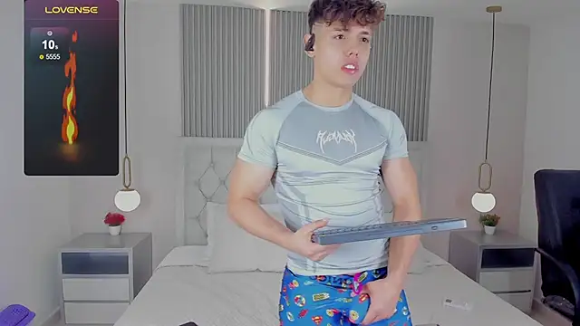 jhoumod_21_'s cam snapshot