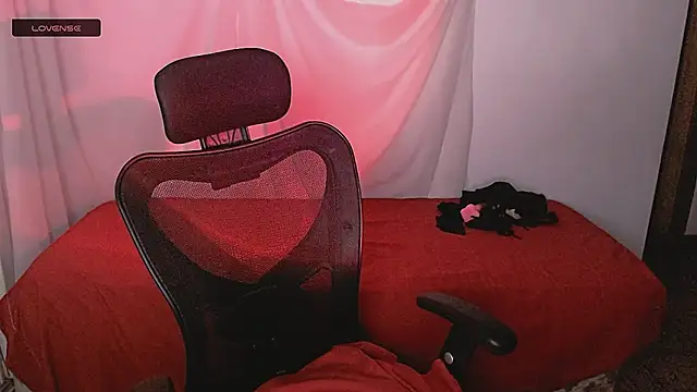 yuyitohairy's cam snapshot